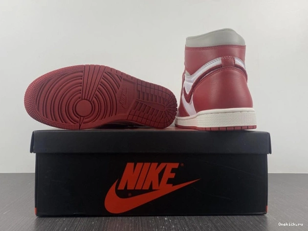 One Kick Chenille (W) OG High DJ4891-061 Newstalgia Jordan 1 0814